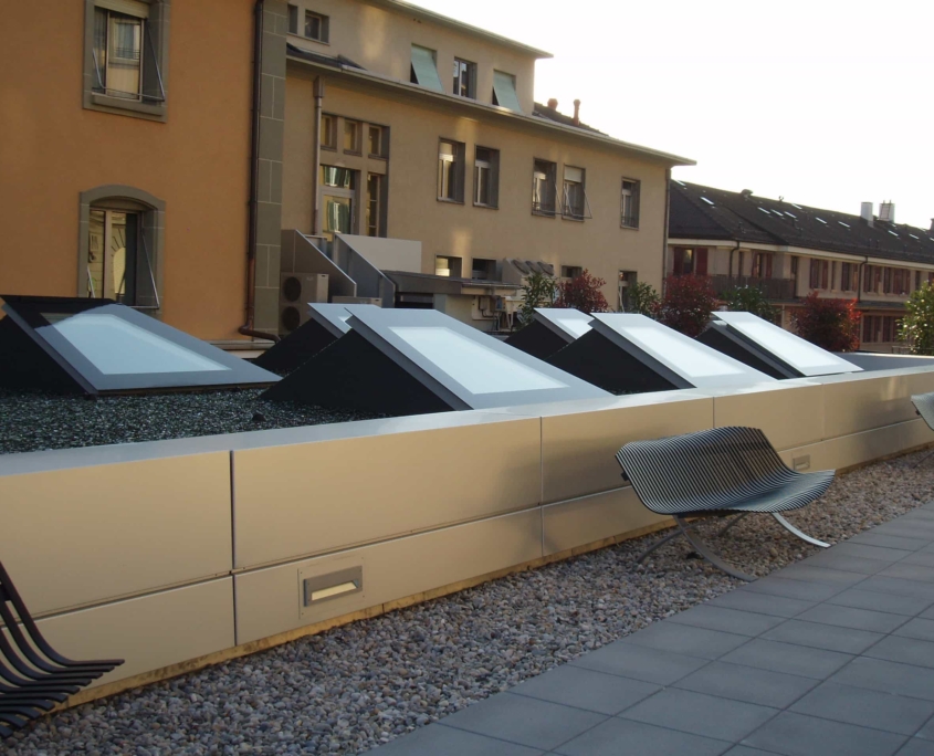 Asile Des Aveugles Lausanne 669 Lanterneau En Profilés Acier Jansen Thermolaqué + Verres Sécurisés Construction Métallique Adani