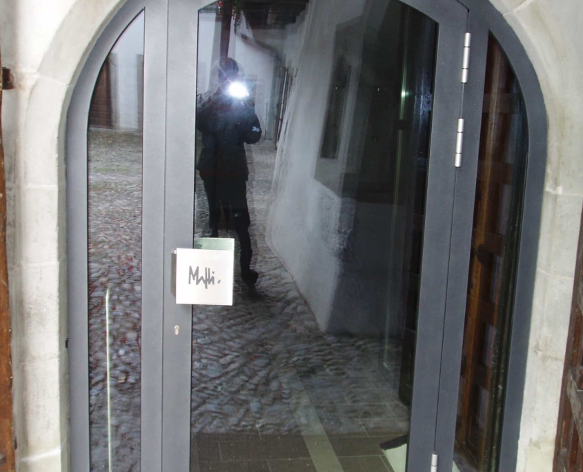 Cave À Vin Lutry Porte D'entrée Profilé Cintré Alu Schüco Thermolaqué + Verre Sécurisé Construction Métallique Adani