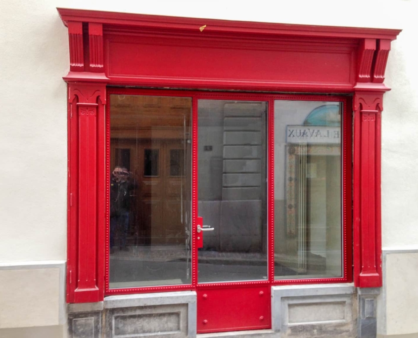 Entrée Magasin Lausanne Profilé Acier Jansen Arte Thermolaqué Construction Métallique Adani