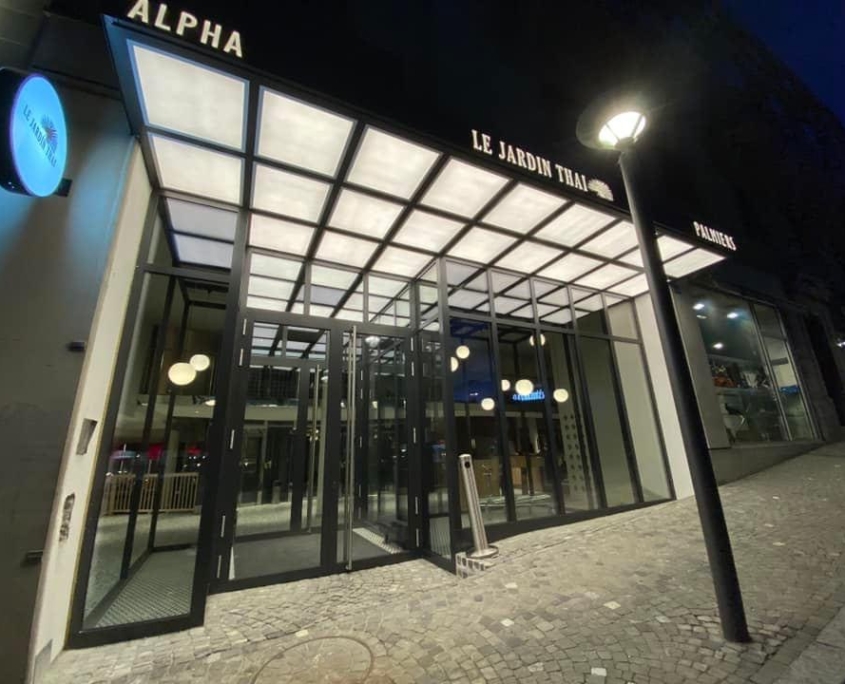 Hôtel Alpha Palmier Lausanne Entrée Porte + Façade Profilé Alu Schüco Thermolaqué + Verre Sécurisé Construction Métallique Adani