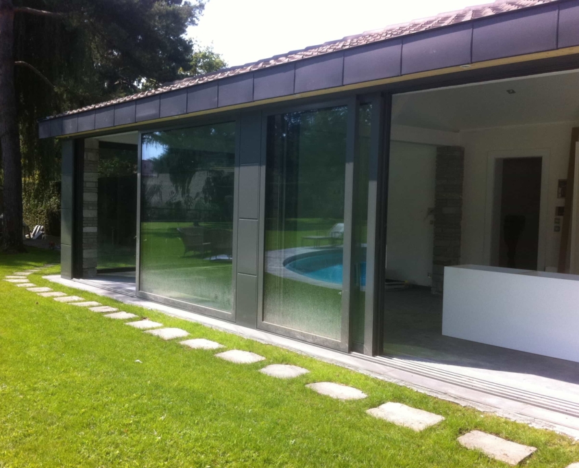 Poolhouse Couliisant À Levage Artisanale Profilé Alu Schüco Thbermolaqué + Verre Sécurisé Construction Métallique Adani
